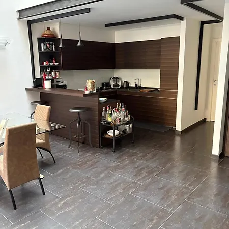 Apartmán Charming With 2-way Air Con Bbq